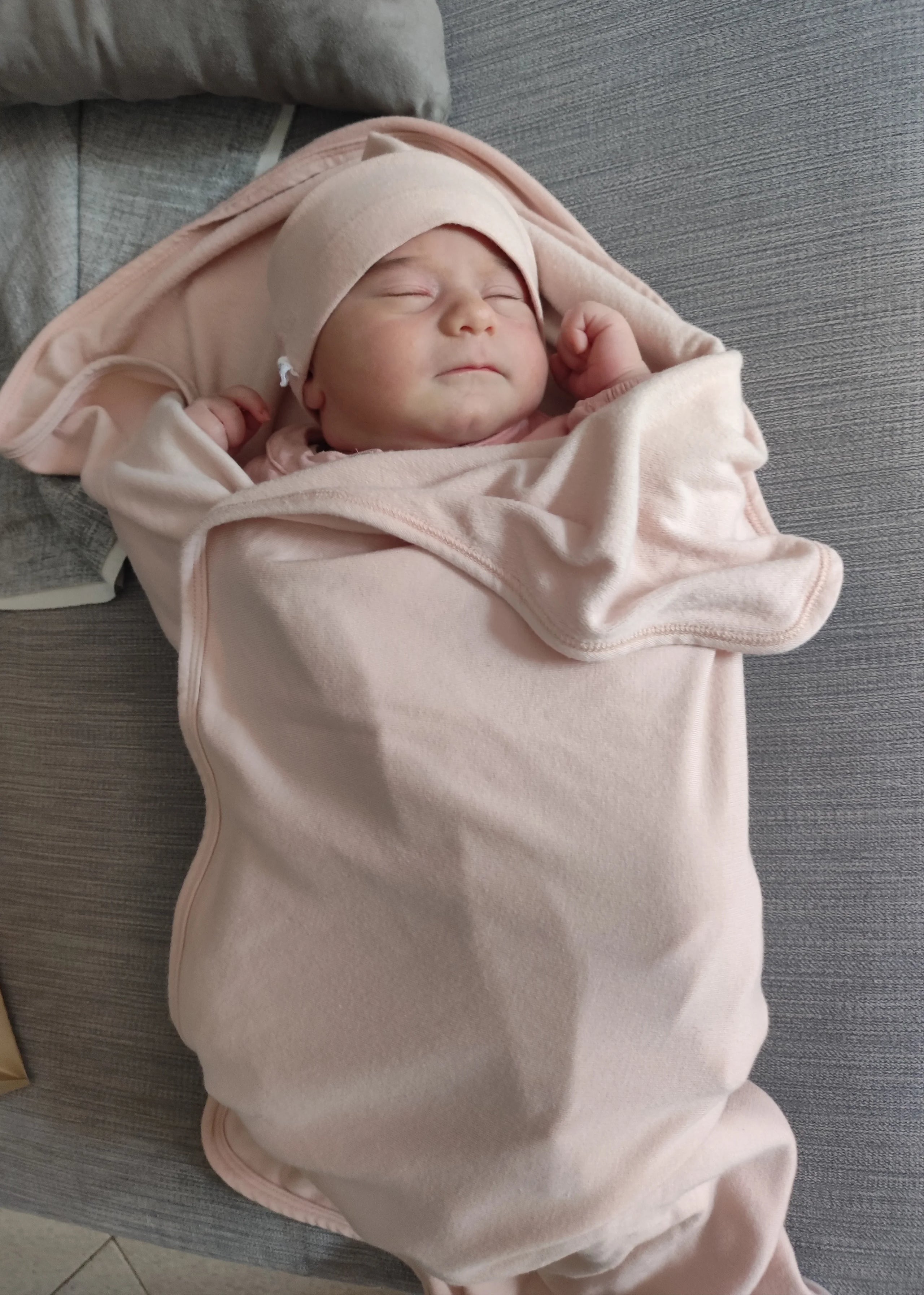 Cappellino neonato con nodo Pure - Rosa 07